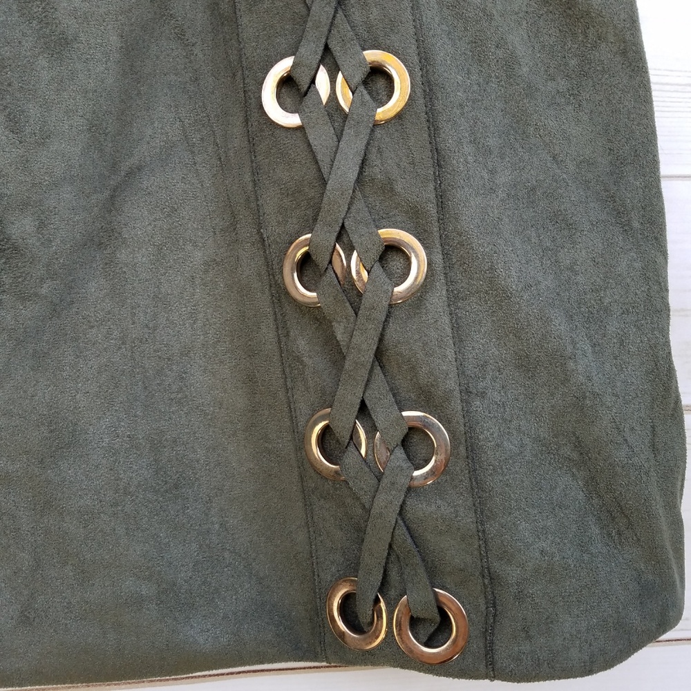 SALE 3/$20 NEW Boohoo mini skirt 18 - Picture 2 of 6